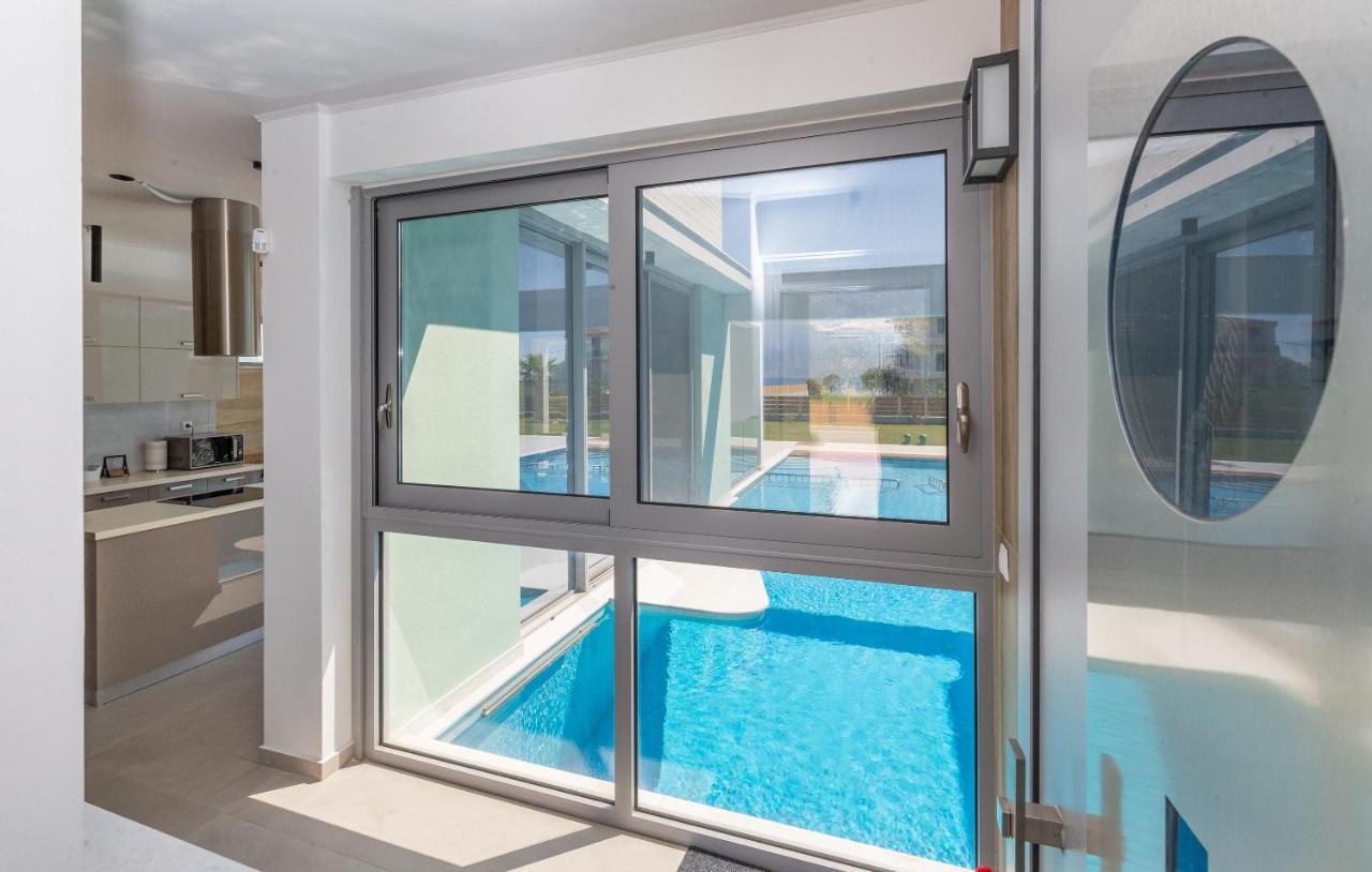 Villa La Del Mare - *